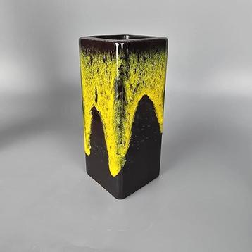 Zwarte vaas met lime groene fat lava Fhor vaas 15 cm beschikbaar voor biedingen