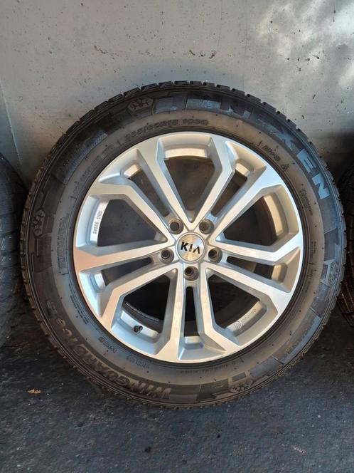 5x114.3 / 18inch KIA / HYUNDAI WINTERSET 235 60 18 MET TPMS, Auto-onderdelen, Banden en Velgen, Banden en Velgen, Winterbanden