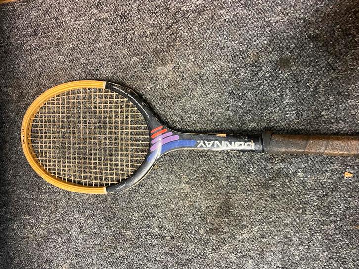 2 Oude Tennis Rackets - Nostalgie!, Sport en Fitness, Tennis, Gebruikt, Racket, Overige merken, Ophalen of Verzenden