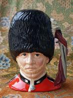 The Guardsman vintage Engelse Toby jug van Royal Doulton., Ophalen of Verzenden