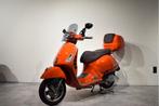 Vespa GTS 300 HPE Arancio | 2022 | 2500km, Overige modellen, 300 cc, Ophalen of Verzenden, Zo goed als nieuw