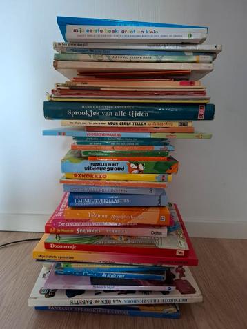 Stapel Kinderboeken - Sprookjes & Verhalen beschikbaar voor biedingen
