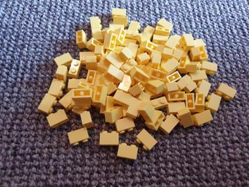 Partij N137=100x Nieuwe Lego stenen 1x2 Licht geel beschikbaar voor biedingen