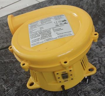 mooie luchtblazer  springkussen FJ-15 IPX4 beschikbaar voor biedingen