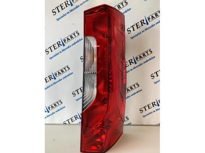 Achterlicht rechts van een Mercedes Sprinter, Auto-onderdelen, Verlichting, Mercedes-Benz, Nieuw, 12 maanden garantie, Ophalen of Verzenden