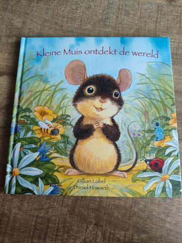 Kleine Muis ontdekt de wereld  beschikbaar voor biedingen