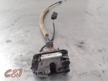 Deurslot Mechaniek 4Deurs rechts-achter van een Renault Mast beschikbaar voor biedingen