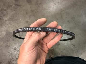Partij 17x Gates Carbon Belt CDN 125T beschikbaar voor biedingen