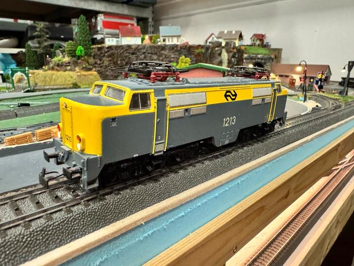 Märklin Loc NS 1213 Digitaal, Hobby en Vrije tijd, Modeltreinen | H0, Gebruikt, Locomotief, Wisselstroom, Märklin, NS, Ophalen of Verzenden