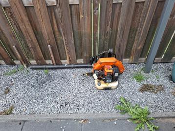 Husqvarna 2-takt benzine bladblazer beschikbaar voor biedingen
