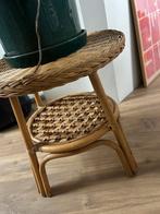 Rotan bijzettafeltje, Huis en Inrichting, Tafels | Bijzettafels, Overige materialen, Gebruikt, 55 tot 75 cm, Ophalen
