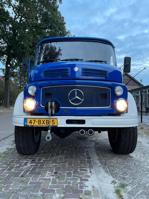 Mercedes 1113 4x4 expeditie camper, Auto's, Vrachtwagens, Particulier, 4x4, Mercedes-Benz, Diesel, Euro 1, Handgeschakeld, Blauw