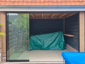 Plaatsen veranda & glazen schuifwanddn beschikbaar voor biedingen