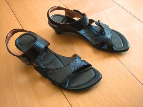 Zeer mooie zwart leren sandaaltjes THINK! 39 snazzeys, Kleding | Dames, Schoenen, Zo goed als nieuw, Sandalen of Muiltjes, Zwart