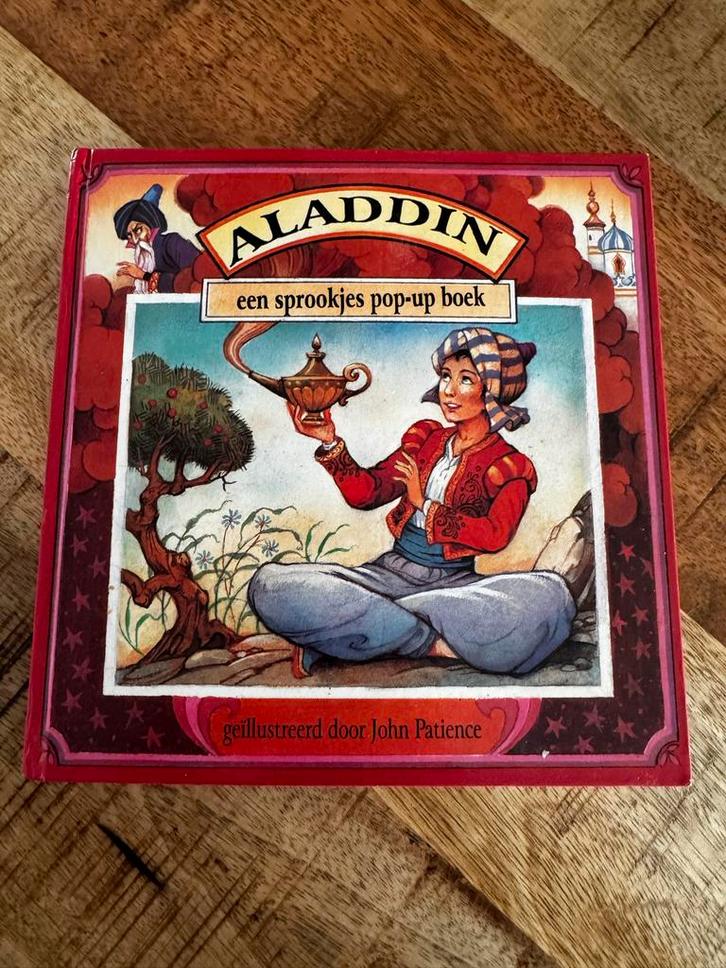 Aladdin Sprookjes Pop-up Boek, Boeken, Sprookjes en Fabels, Gelezen, Ophalen of Verzenden