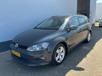 Volkswagen Golf Variant 1.2 TSI Highline Automaat - Navigati beschikbaar voor biedingen