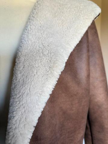 Bruine Jas met Witte Voering - Maat S beschikbaar voor biedingen