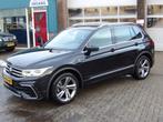 Volkswagen Tiguan 1.5 TSI R-Line Business+ (bj 2022), Auto's, Volkswagen, Euro 6, 4 cilinders, Zwart, Origineel Nederlands
