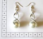 UNIEKE PAREL OORBELLEN in zilver kleurige zetting, Marktplaats@koningsieraden.nl, Overige materialen, Hangers, Verzenden