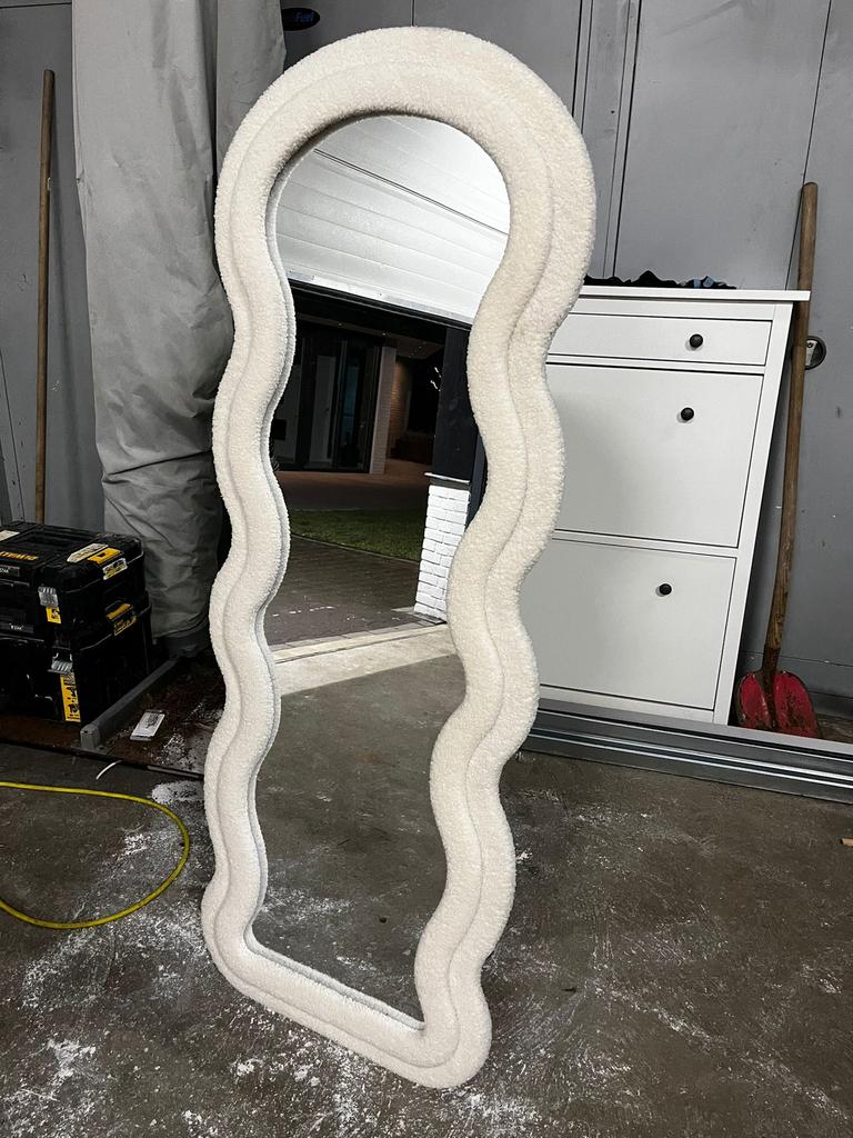 Teddy spiegel, Huis en Inrichting, Woonaccessoires | Spiegels, Nieuw, Ophalen of Verzenden, Overige vormen, 150 tot 200 cm