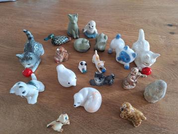 Collectie Miniatuur Porseleinen Figuurtjes beschikbaar voor biedingen