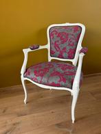 Charmante fauteuil in brocante stijl, Huis en Inrichting, Fauteuils, Ophalen, Minder dan 75 cm, Zo goed als nieuw, 50 tot 75 cm