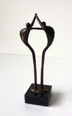 Brons legering twee figuren vorm rond Corry Ammerlaan 4917-b, Antiek en Kunst, Kunst | Designobjecten, Ophalen of Verzenden