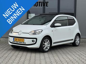 Volkswagen Up! 1.0 Club up! BlueMotion 75 PK | Panorama dak  beschikbaar voor biedingen