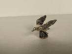 metalen beeldje vliegende eend, Verzamelen, Beelden en Beeldjes, Ophalen of Verzenden, Zo goed als nieuw, Dier
