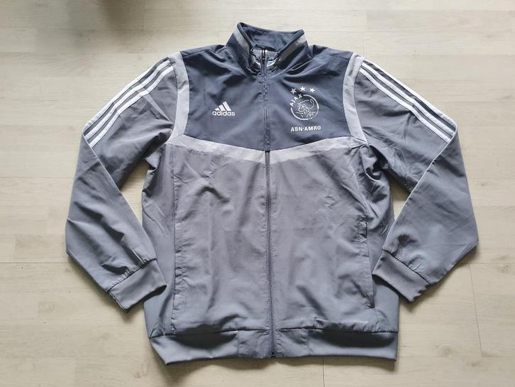 Ajax Trainingsjas! Seizoen 18/19! Sponsor! Mt L!, Kleding | Heren, Sportkleding, Zo goed als nieuw, Voetbal, Maat 52/54 (L), Blauw