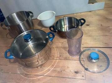 Pannenset en meer keukengerei beschikbaar voor biedingen