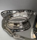 Verzilverde Keltum Broodmand met parelrand - Feestdagen, Antiek en Kunst, Ophalen of Verzenden