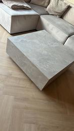 Strak salontafel Lesley travertijn look, Huis en Inrichting, Tafels | Salontafels, Kunststof, 100 tot 150 cm, Vierkant, Zo goed als nieuw