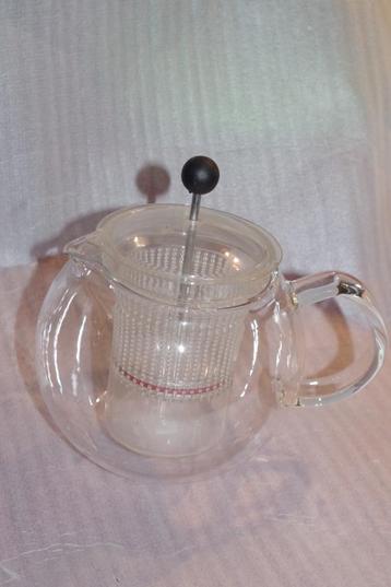 glazen koffiepot beschikbaar voor biedingen