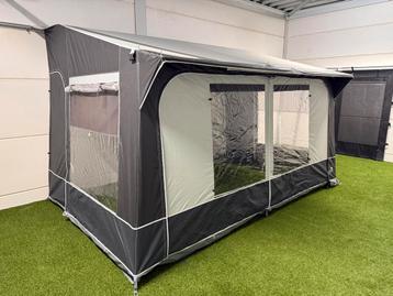 Dorema Quatro 380 deeltent/ voortent beschikbaar voor biedingen