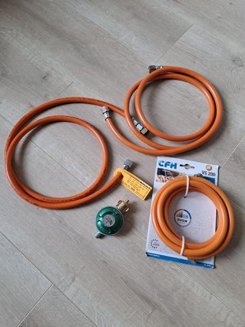 Complete set: 5,5m gasleiding , gasdrukregelaar, koppelstuk beschikbaar voor biedingen
