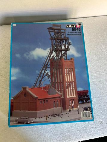 Kibri 9845 bouwdoos - Fōrderturm mit Maschinenhaus beschikbaar voor biedingen