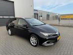 Toyota Auris Touring Sports 1.8 Hybrid Executive, Gebruikt, Euro 6, Leder en Stof, Zwart