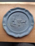 Ttinnen wandbord met hondenkarafbeelding, Ophalen of Verzenden