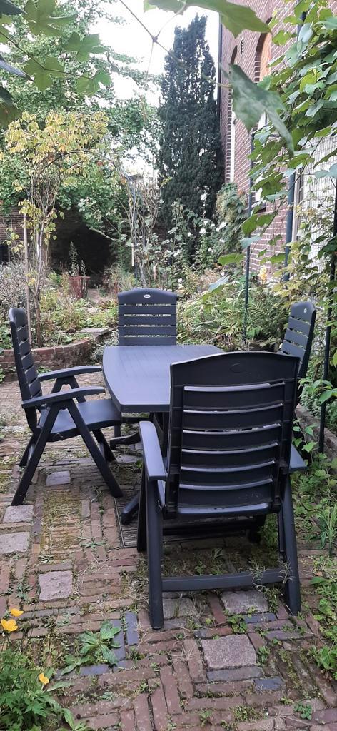 Nette Hartman tuinset - donkergrijs, Tuin en Terras, Tuinsets en Loungesets, Gebruikt, Tuinset, Kunststof, 4 zitplaatsen, Eettafel