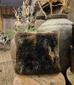 schapenvacht kussens landelijk woonaccessoires koeienhuid, Huis en Inrichting, Woonaccessoires | Kussens, Ophalen, Nieuw, Overige kleuren