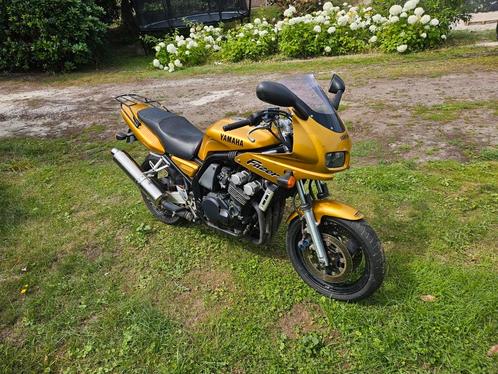 yamaha fazer voor onderdelen of weer rijdend te maken, Motoren, Onderdelen | Yamaha, Gebruikt, Ophalen