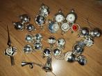 26 oude kerstballen zilver en 1 deukpiek. Nostalgie., Diversen, Kerst, Ophalen