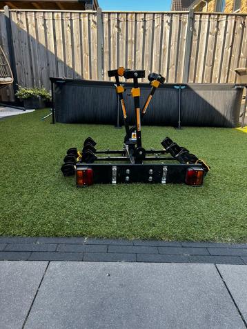 Mooie Hawk Fietsendrager beschikbaar voor biedingen