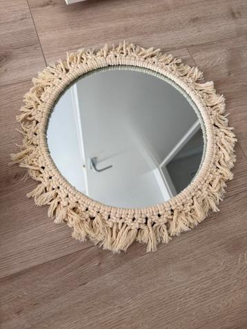 Macrame spiegel beschikbaar voor biedingen