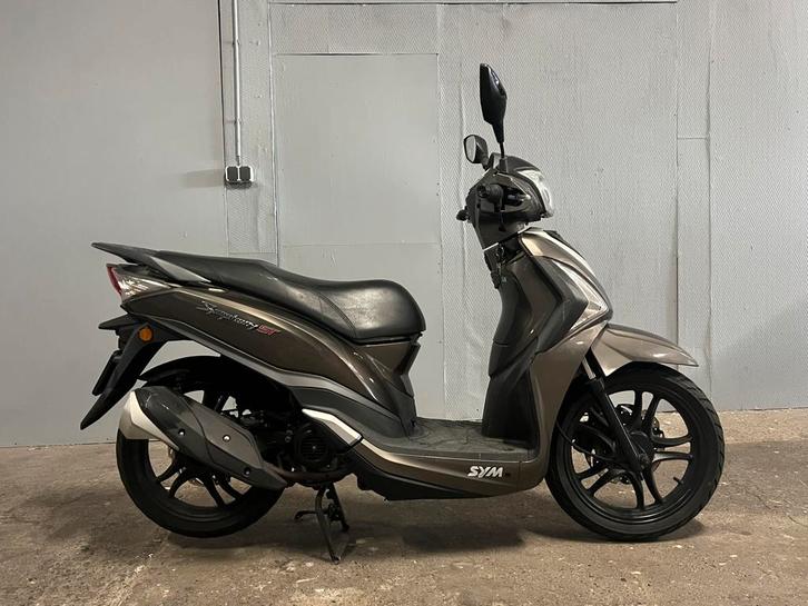 Sym symfonie ST touring scooter 50cc geel kenteken weinig km, Fietsen en Brommers, Scooters | SYM, Zo goed als nieuw, Overige modellen