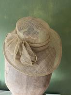 Feestelijke hoed, Kleding | Dames, Hoeden en Petten, Ophalen of Verzenden, Zo goed als nieuw, One size fits all