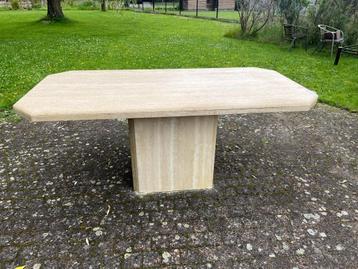 Zeer mooie rechthoekige travertin eettafel - 180x90 beschikbaar voor biedingen