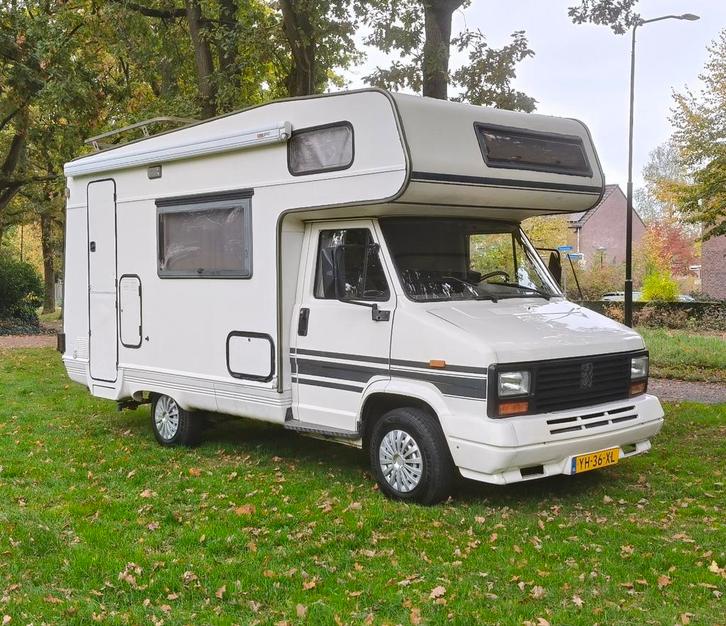 Tekoop Unieke 5 persoons camper uit 1990 op benzine en lpg, Caravans en Kamperen, Campers, Particulier, tot en met 5, Alkoof, Bürstner
