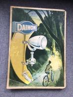 Kartonnen reclame Daimon rijwielverlichting, Ophalen of Verzenden, Zo goed als nieuw